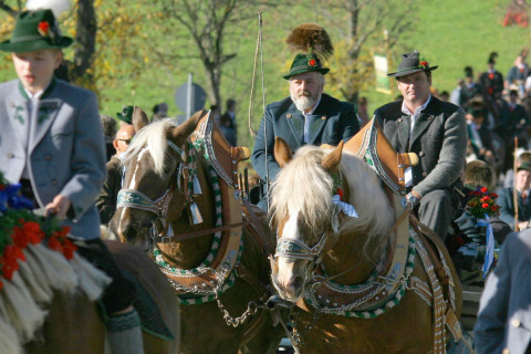 11月6日はレオンハルト騎馬行列の日